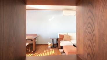 客室内のダイニングエリア / 19