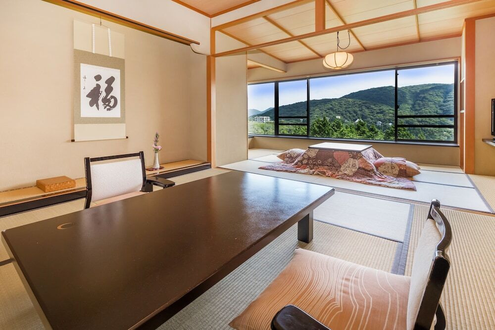 完全個室のプライベート空間で美食を味わう。箱根神社の隣に建つお宿3982057