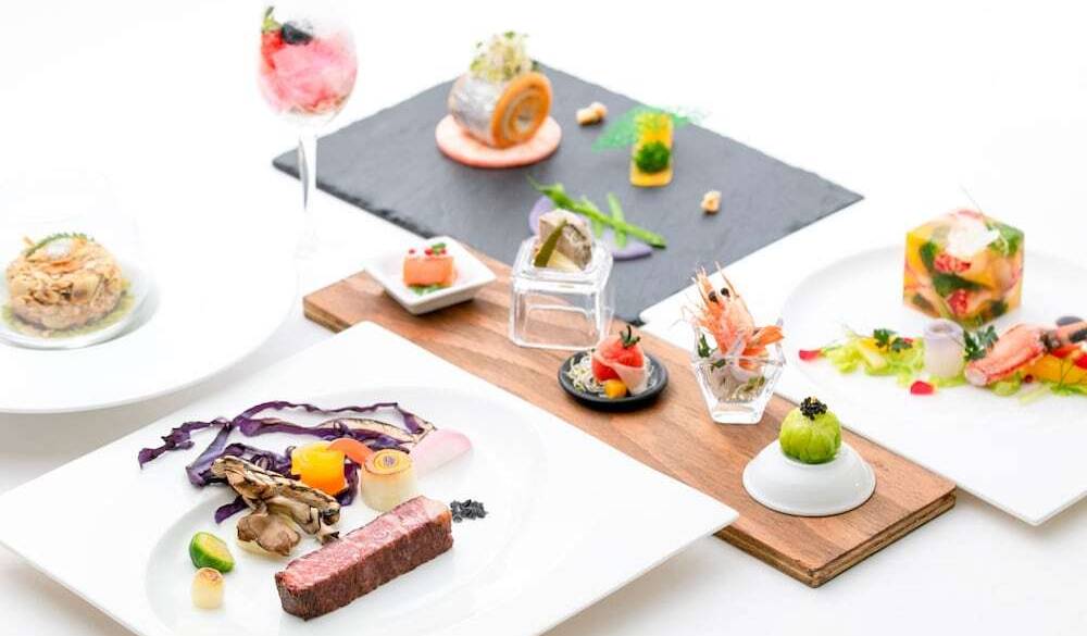 海を望むレストランで
フレンチディナー / 1