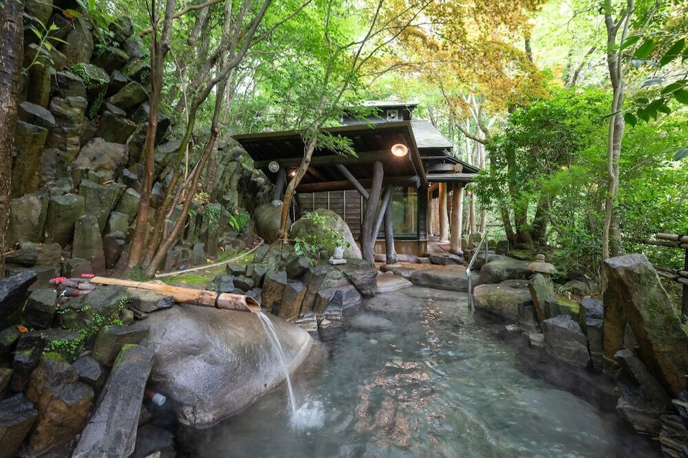 露天風呂 ひびきの湯／女性