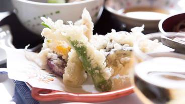 食事・飲み物 / 6