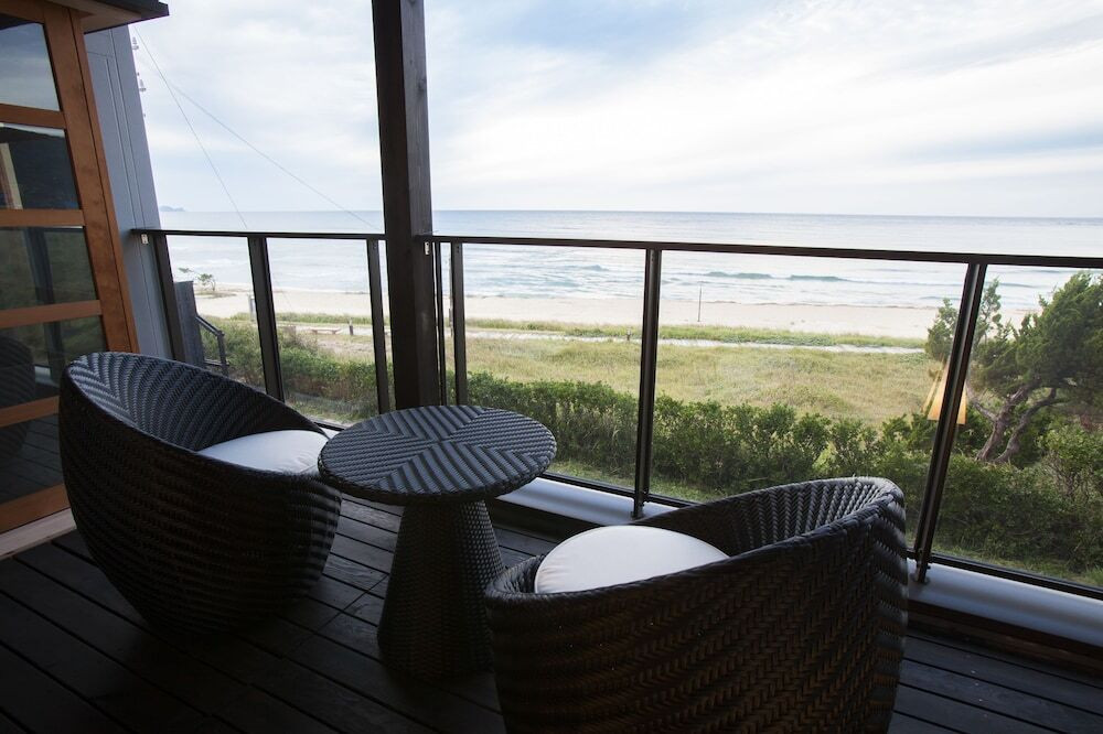 テラスでも露天風呂でも日本海を満喫3482067