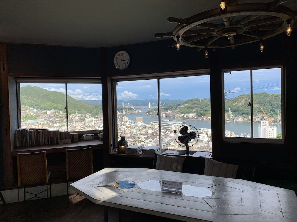 カフェ