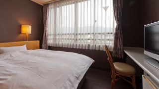 スモールルーム眺望無しベット1台【狭部屋】 [セミダブルルーム] [禁煙] [眺望なし]