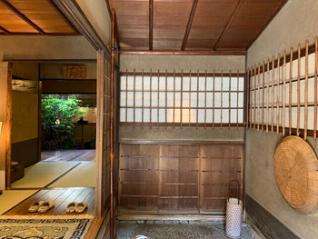 「俵屋旅館」 内観 107516414 玄関