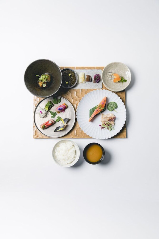 朝食