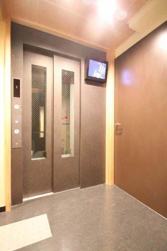 内部エントランス