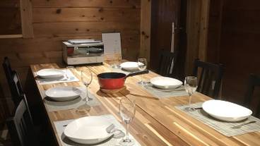 客室内のダイニングエリア / 9