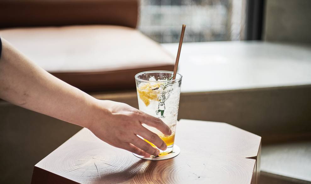 こだわりのカクテルで
渋谷の夜に乾杯 / 1
