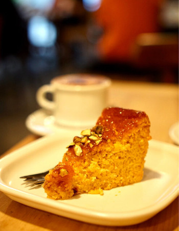 「CIBI 東京店」 料理 74116698 グルテンフリーのオレンジケーキ
ほろほろで軽い食感でした