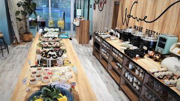 朝食ビュッフェ / 16