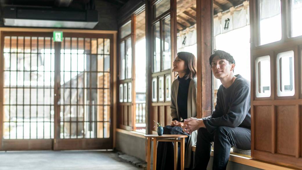 フロントの縁側 / 1