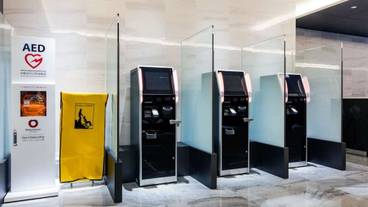 ロビー・フロント(5) / 5