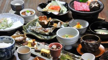 食事・飲み物 / 1