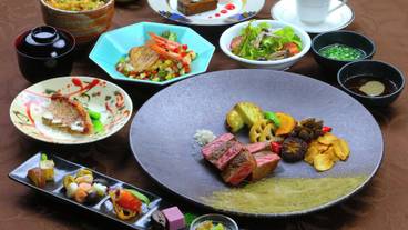 食事・飲み物 / 6