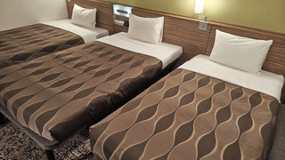 トリプルルーム シングルベッド 3 台 禁煙