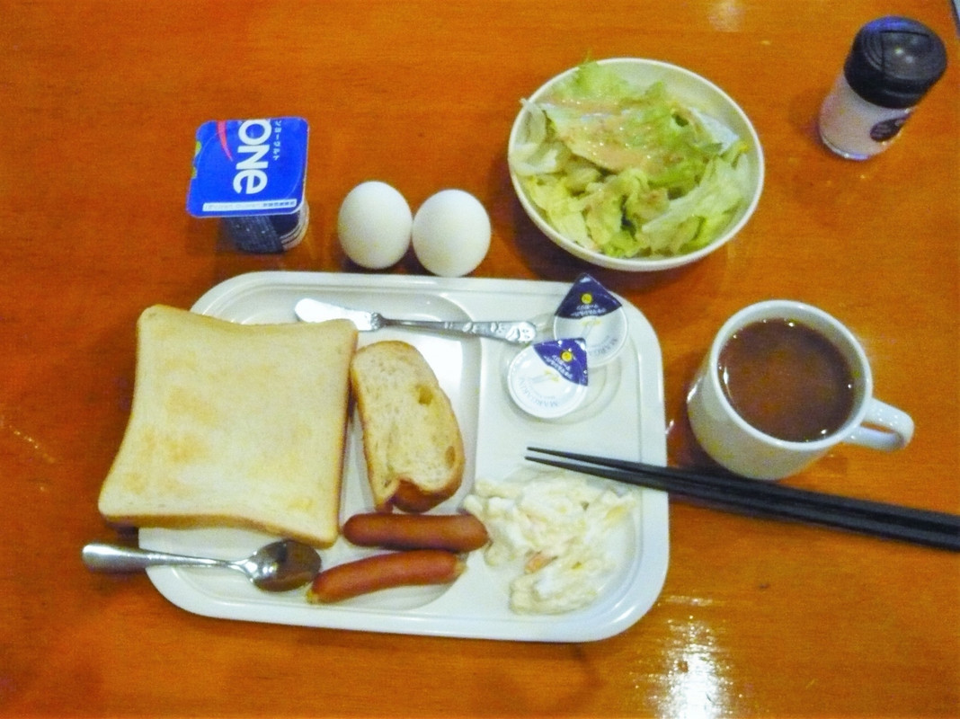 コンチネンタルブレックファーストをどうぞ!