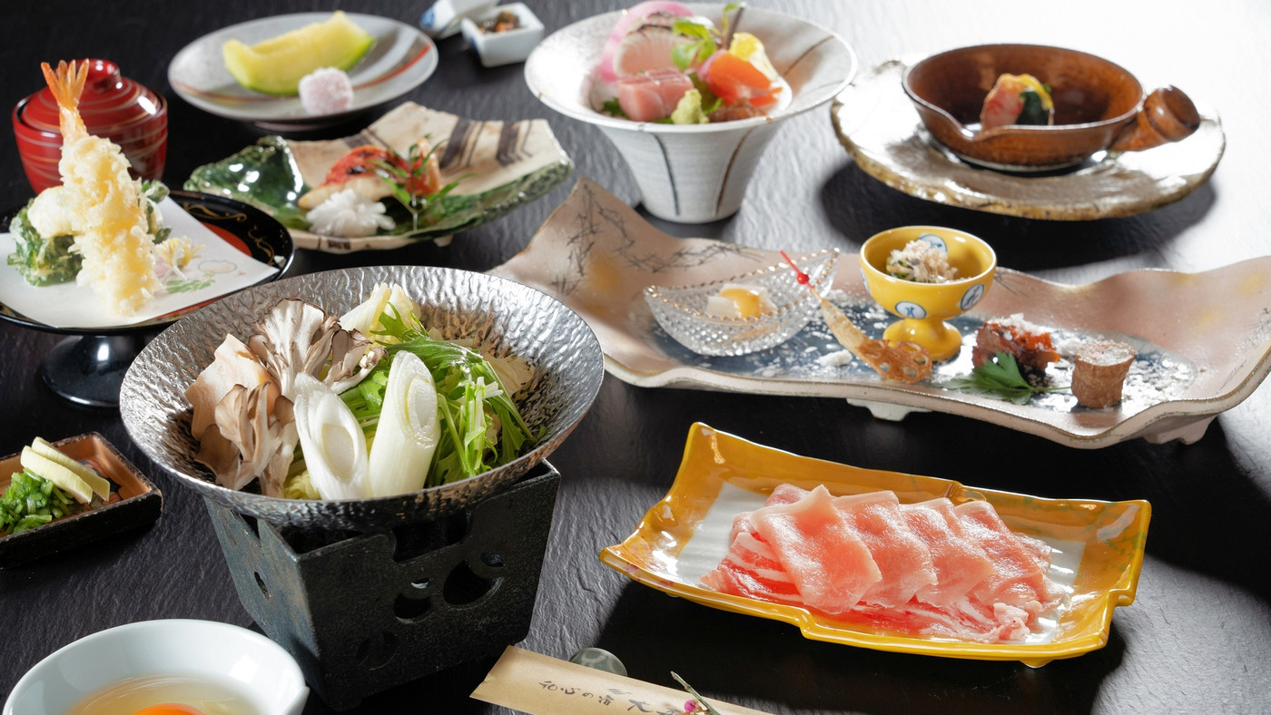 標高800mの絶景温泉風呂が楽しめる心和む温泉宿3657829