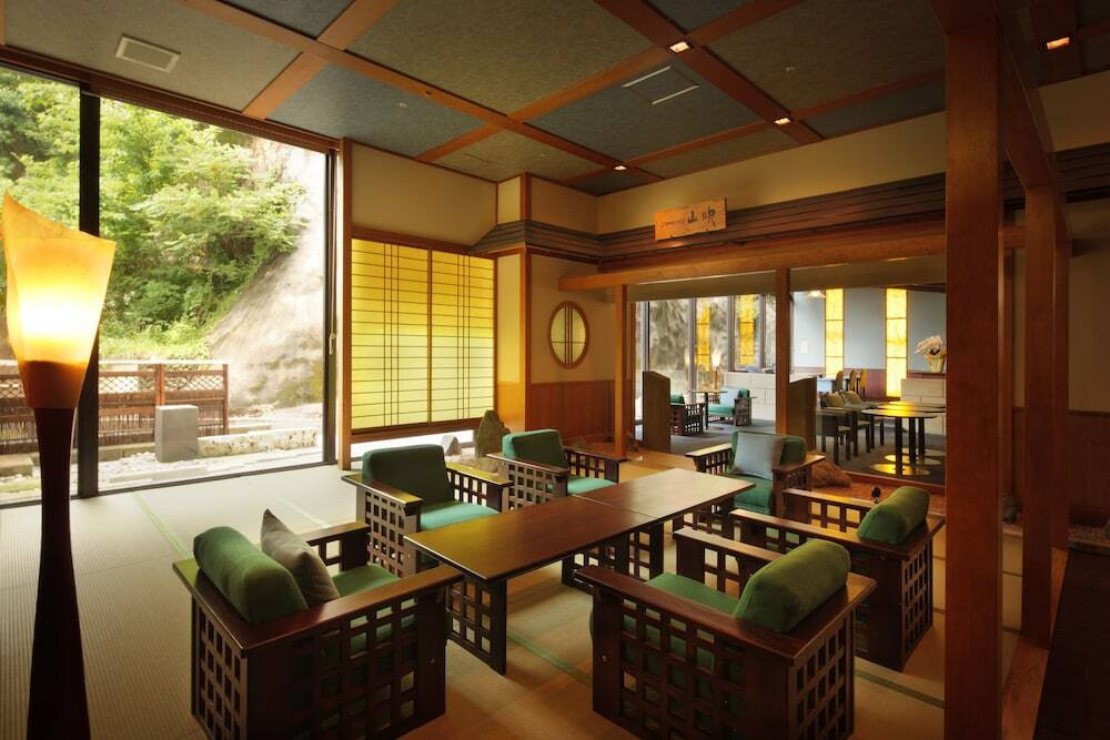 内部エントランス