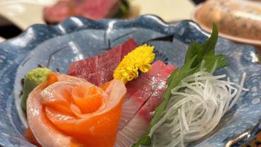 食事・飲み物 / 4