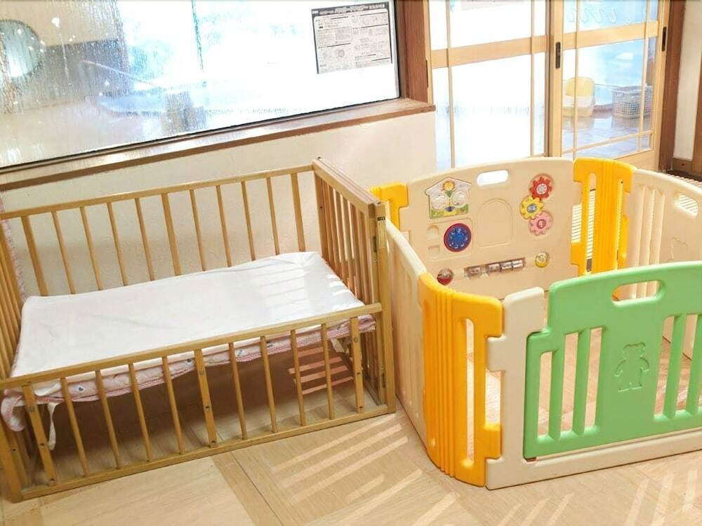 ベビーベッド