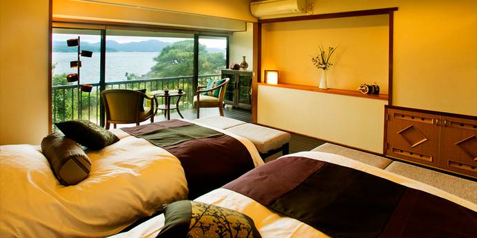 萩温泉郷 夕景の宿 海のゆりかご 萩小町（山口県 旅館） / 1