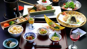 食事・飲み物 / 3