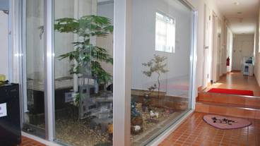 内部エントランス / 2