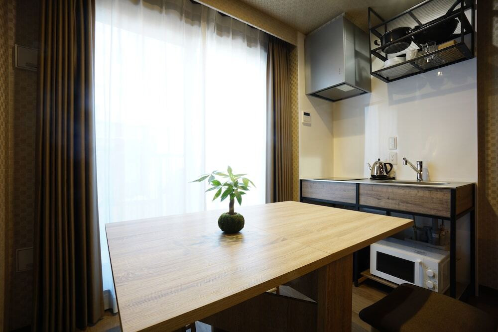 客室内のダイニングエリア