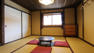 個室 (和室8畳) 禁煙