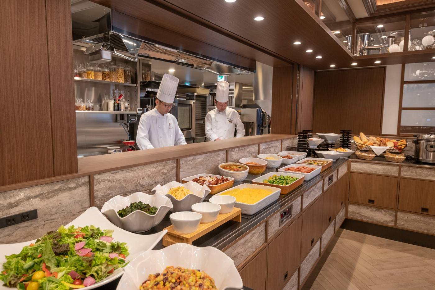 欲張り女子はホテル朝食もパクリ！1824387