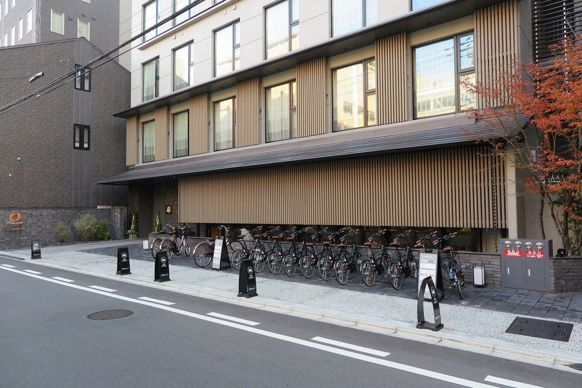 ホテル前にはレンタサイクル