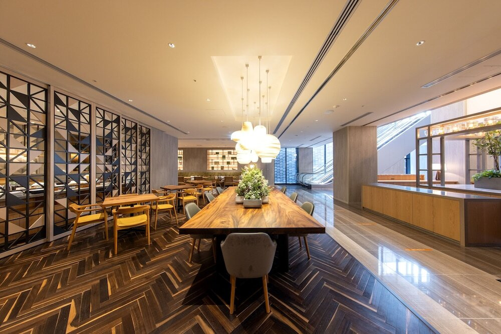 ロビーラウンジ