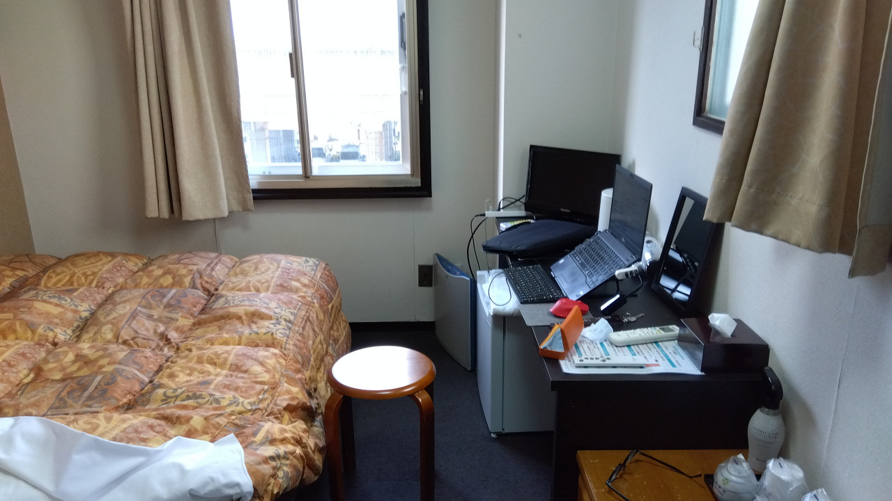 テーブル回りはこんな感じね。