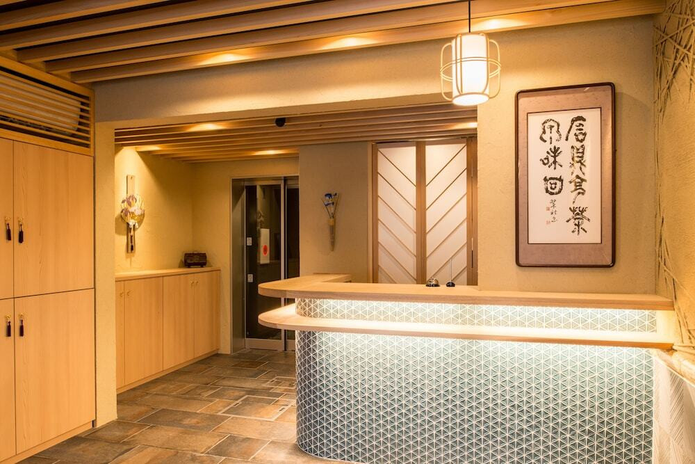 フロント