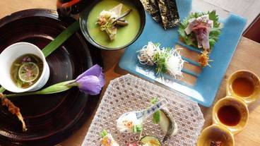 食事・飲み物 / 1