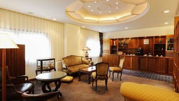 ロビーラウンジ / 1