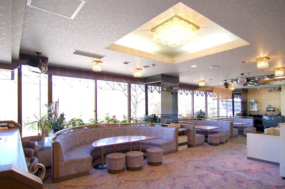 ロビーラウンジ