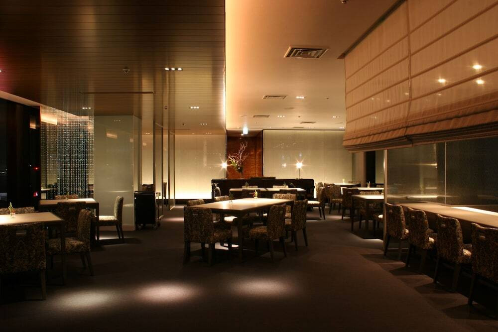 レストラン