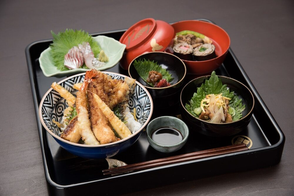 旅館のお食事処