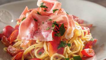 食事・飲み物 / 11