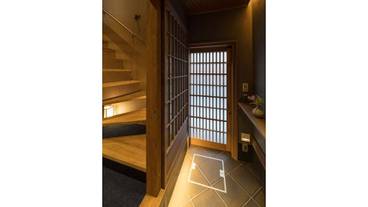 内部エントランス / 2