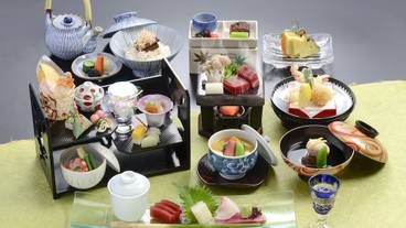 会席料理一例 / 2