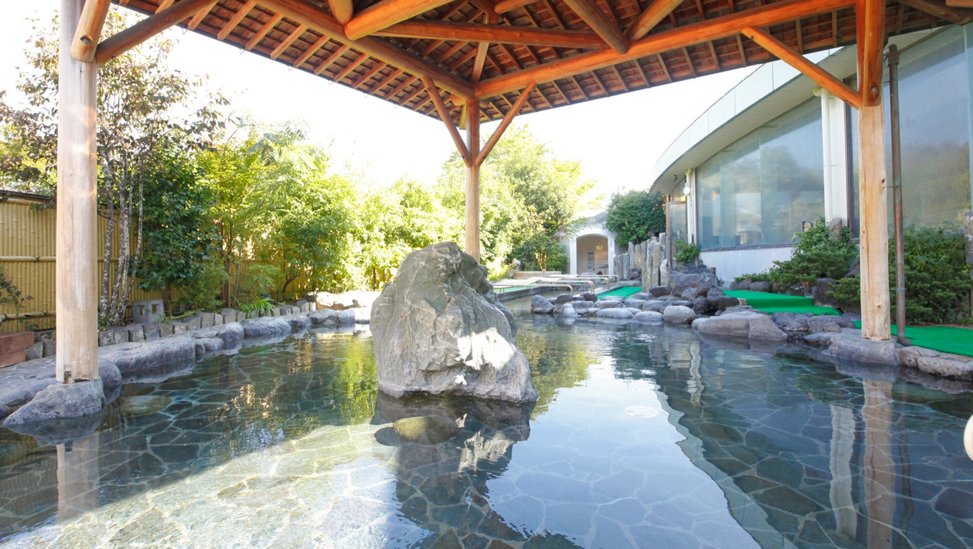 本物のログ小屋や快適テントで思い出を。温泉やアクティビティも楽しみ♪4256141