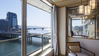 [湖側] 23年3月リニューアル - 4階·展望風呂付きツインルーム 禁煙