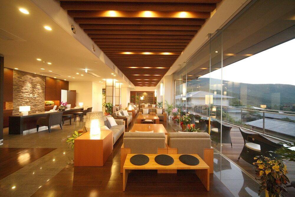 ロビーラウンジ