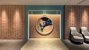 フロントのインテリア / 3