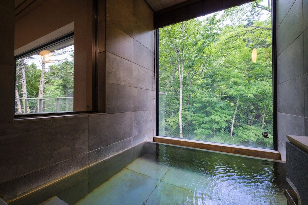 客室の展望風呂一例②