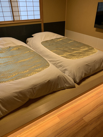 数寄屋風のデザインがおしゃれな、町家風の旅館3924992