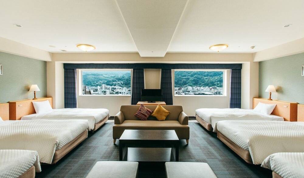 デラックスファミリー6ベッド / 1